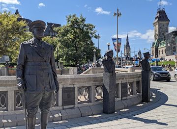 canada/ottawa/elgin-street/landmark/valiants-memorial