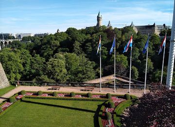 luxembourg/remerschen-lake/landmark/place-de-la-constitution