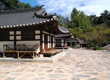 south-korea/gangneung-coastal-areas/landmark/seongyojang-house
