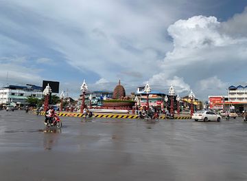 cambodia/kampot/landmark/durian-roundabout