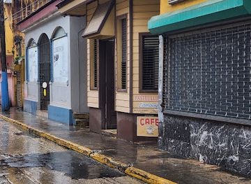 puerto-rico/manati/landmark/pastelillos-lamboy-pueblo