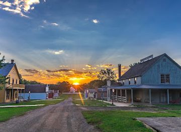 iowa/dutch-heritage-area/landmark/silos-smokestacks-national-heritage-area