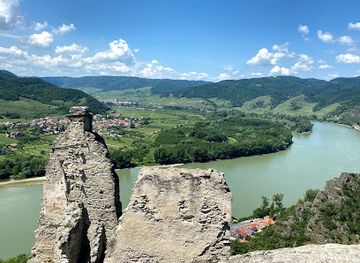 austria/wachau/landmark/durnstein-castle
