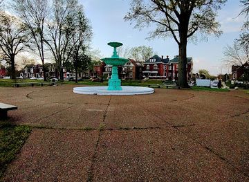 missouri/st-louis/landmark/lewis-place-historic-gate