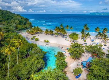 dominican-republic/los-haitises/landmark/playa-rincon
