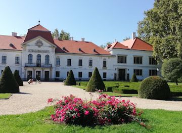 hungary/sopron-region/landmark/szechenyi-kastely