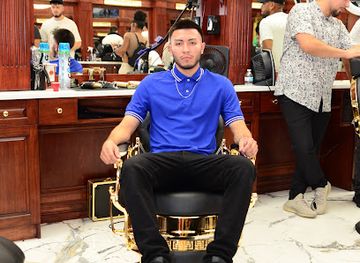 illinois/arlington-heights/landmark/famous-fadez-golf-arlington-heights