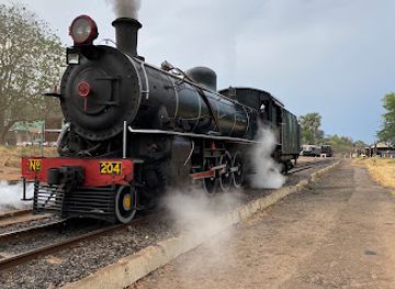 zambia/victoria-falls-area/landmark/bushtracks-express