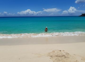 sint-maarten/dawn-beach/landmark/red-baron-charters-phillipsburg