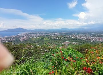indonesia/manado/landmark/salib-warembungan