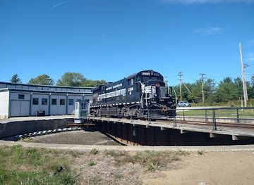 maine/rockland/landmark/rockland-maine-turntable