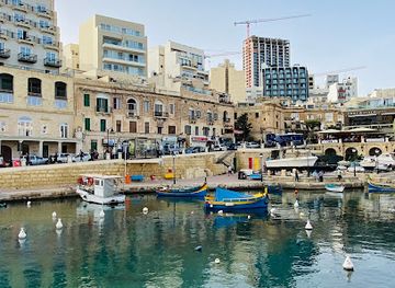 malta/southern-harbour/landmark/spinola-bay
