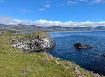 iceland/snafellsbar-area/landmark/stone-bridge