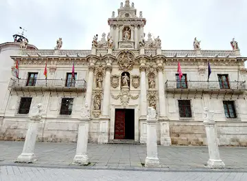 Fachada De La Universidad