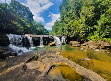sri-lanka/ratnapura-district/landmark/dumpus-ella