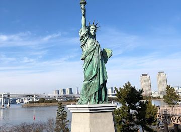 japan/tokyo/odaiba/landmark/statue-of-liberty