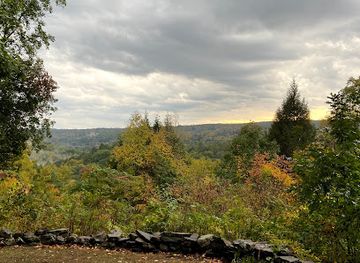 connecticut/litchfield-hills/landmark/hidden-valley-preserve