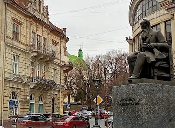 ukraine/lviv/stryiskyi-park/landmark/mykhailo-hrushevskyi-monument