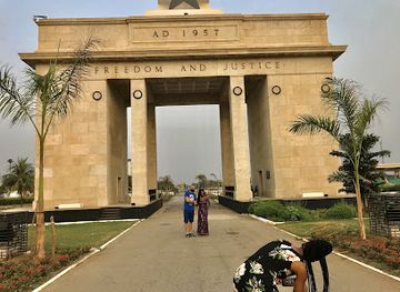 ghana/accra/east-legon/landmark/independence-arch