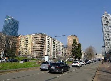 italy/milan/landmark/piazza-della-repubblica