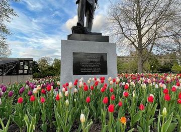 canada/ottawa/landmark/colonel-john-by-statue