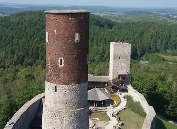 poland/Świętokrzyskie-mountains/landmark/jaskinia-raj