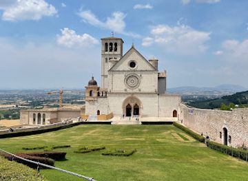 italy/assisi/landmark/wine-assisi-tesori-dell-umbria