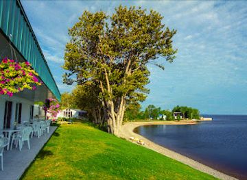 canada/saguenay-lac-saint-jean/landmark/motel-lac-st-jean-inc