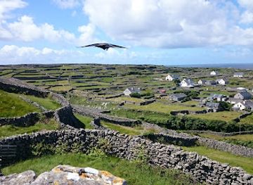 ireland/aran-islands/landmark/tra-inis-oirr-inisheer-blue-flag-beach
