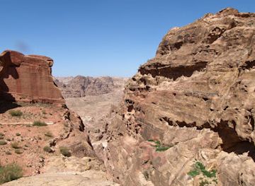jordan/northern-jordan-valley/landmark/altar-of-sacrifice-view-point
