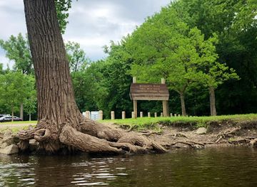 minnesota/saint-paul/landmark/hidden-falls-regional-park