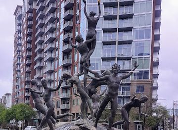 tennessee/nashville/landmark/nashtrash-tours