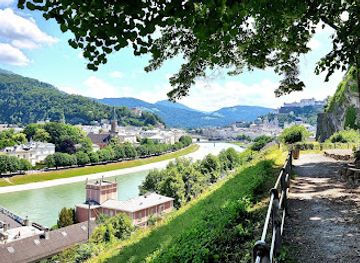 austria/salzburg/landmark/salzburg-panorama-tours-bus-terminal-and-ticket-office