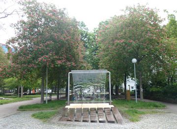 germany/stuttgart/bad-cannstatt/landmark/tor-brunnen