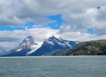chile/puerto-natales/landmark/tourism-may-21