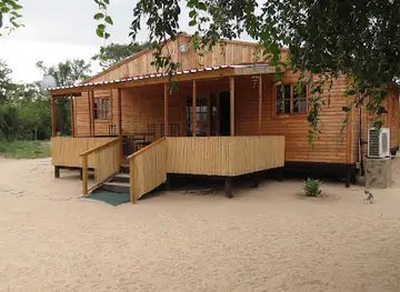 Kayes Fishing Lodge