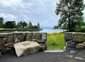 connecticut/stamford/landmark/tomac-cove