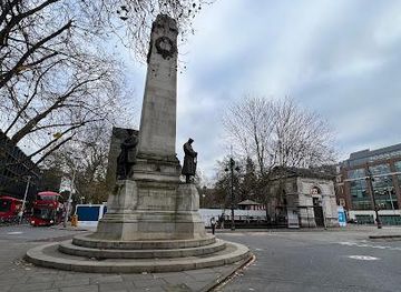 united-kingdom/sussex/landmark/euston-war-memorial