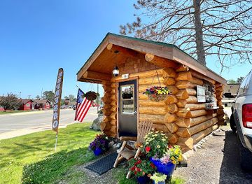 minnesota/ely/landmark/log-cabin-coffee-drive-thru