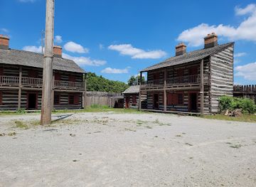 indiana/fort-wayne/landmark/old-fort-park