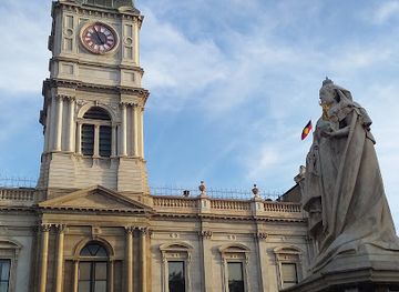australia/central-victoria/landmark/queen-victoria-memorial