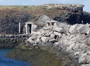 iceland/reykjanes-peninsula/landmark/giantess-cave