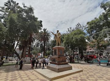 bolivia/cochabamba/quillacollo/landmark/plaza-bolivar