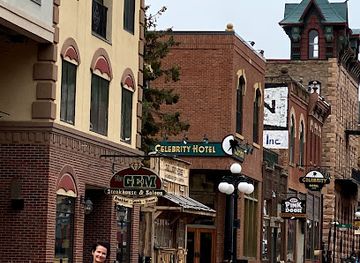 south-dakota/deadwood/landmark/wild-bill-hickok-statue