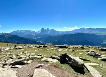 italy/val-gardena/landmark/ausserraschotzer-kreuz