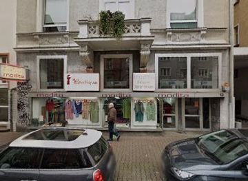 germany/frankfurt/sachsenhausen/landmark/nellingen-germany