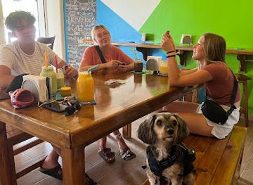 mexico/ixtapa-zihuatanejo/landmark/el-sonido-de-las-olas-ixtapa