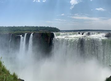brazil/foz-do-iguacu/landmark/iguazufalls-travel
