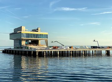 florida/st-petersburg/landmark/cross-bay-ferry-st-pete-to-tampa
