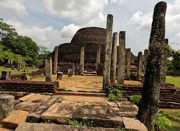 sri-lanka/polonnaruwa-district/landmark/menik-vehera